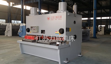 QC11Y-30x2500闸式剪板机